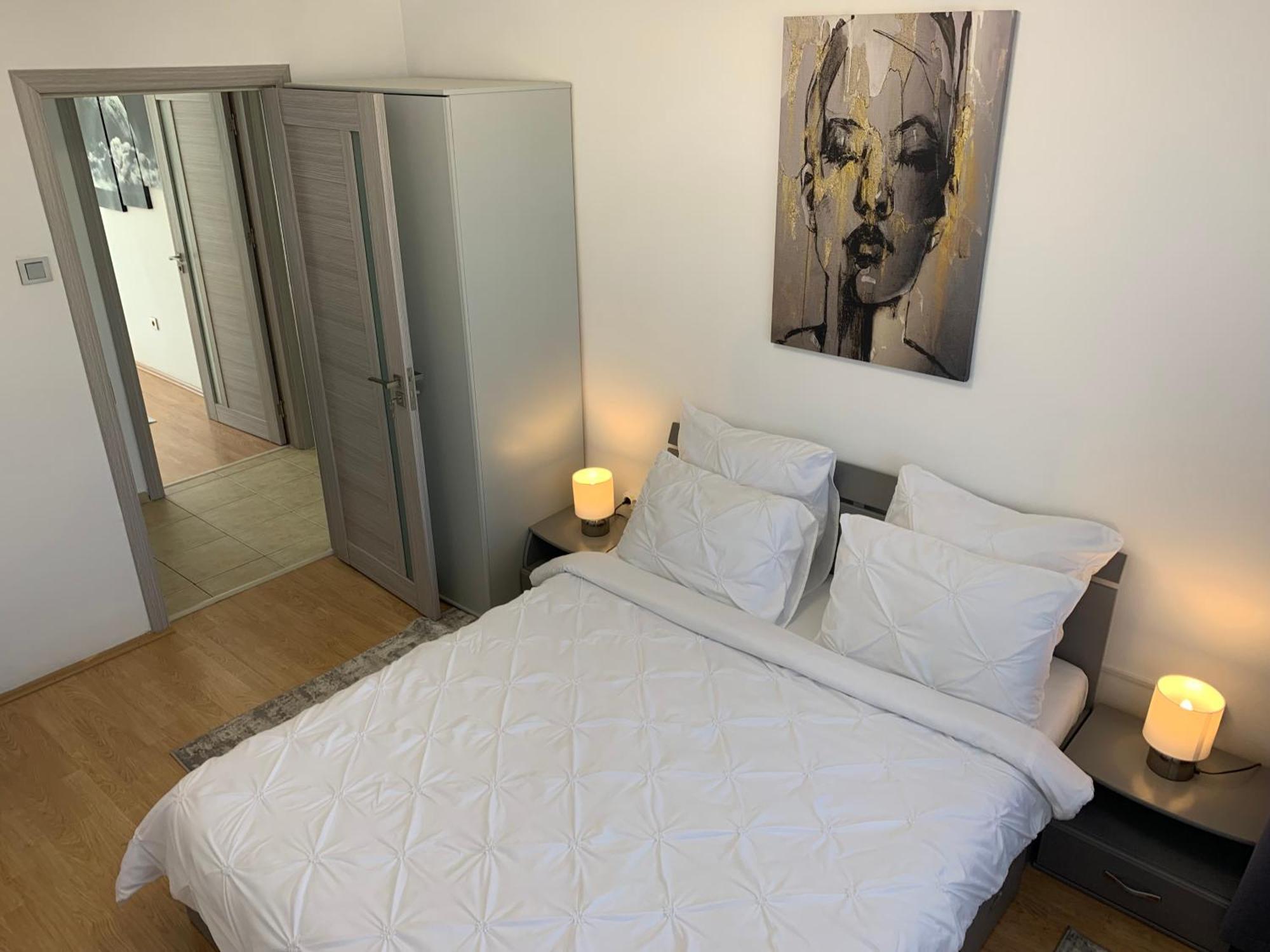 Victoriei Boulevard Private Apartment Брашов Екстериор снимка