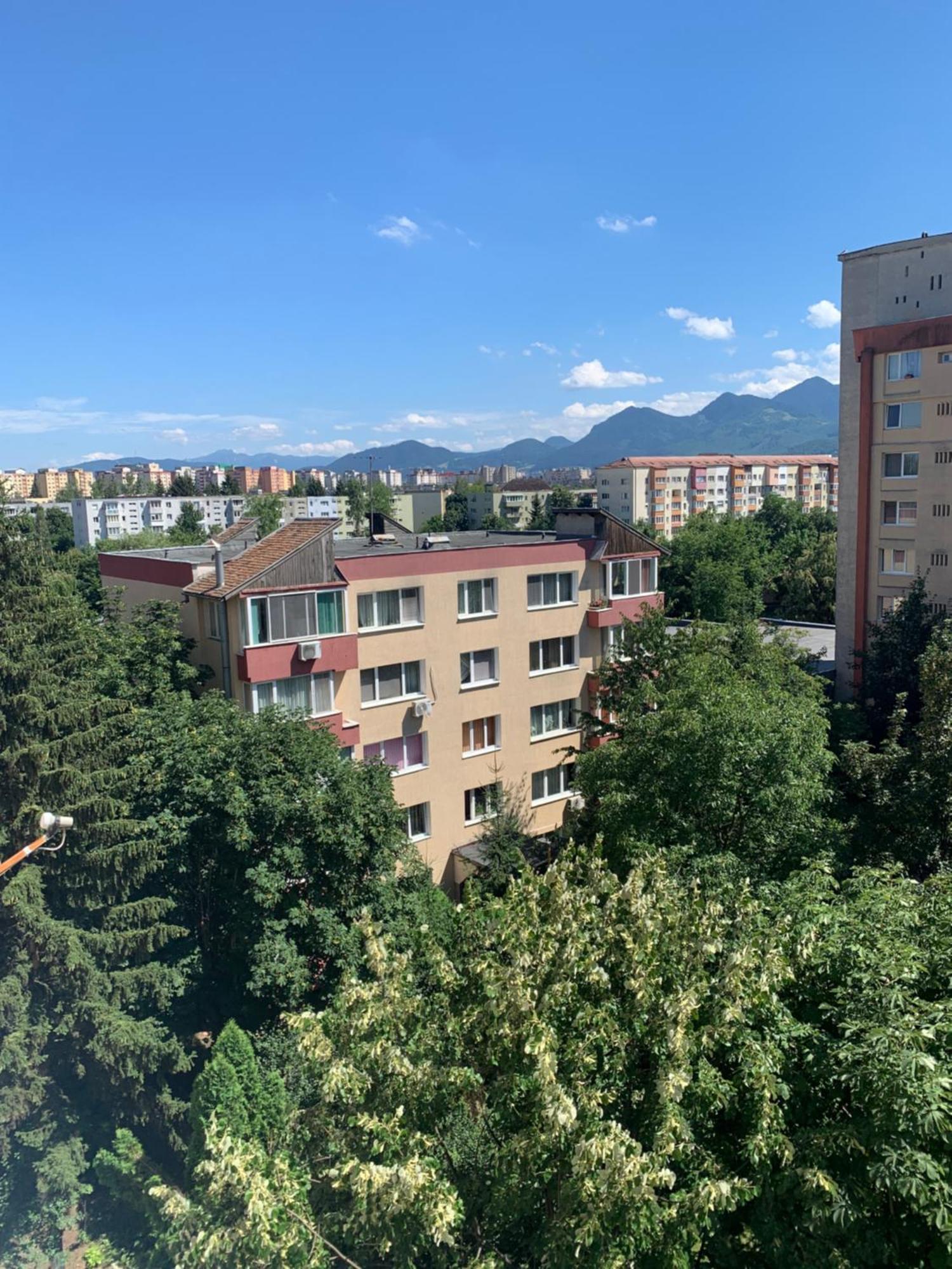 Victoriei Boulevard Private Apartment Брашов Екстериор снимка