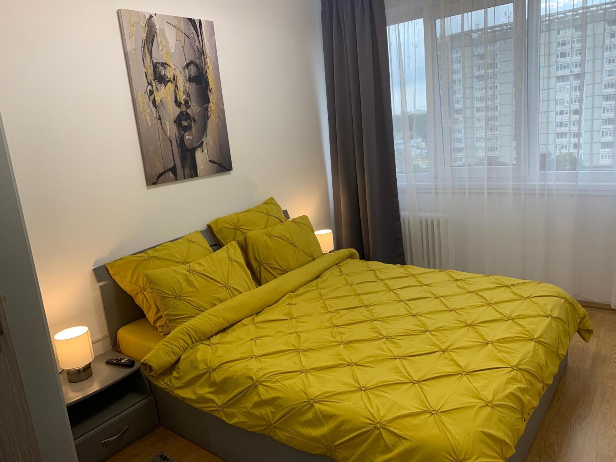 Victoriei Boulevard Private Apartment Брашов Екстериор снимка